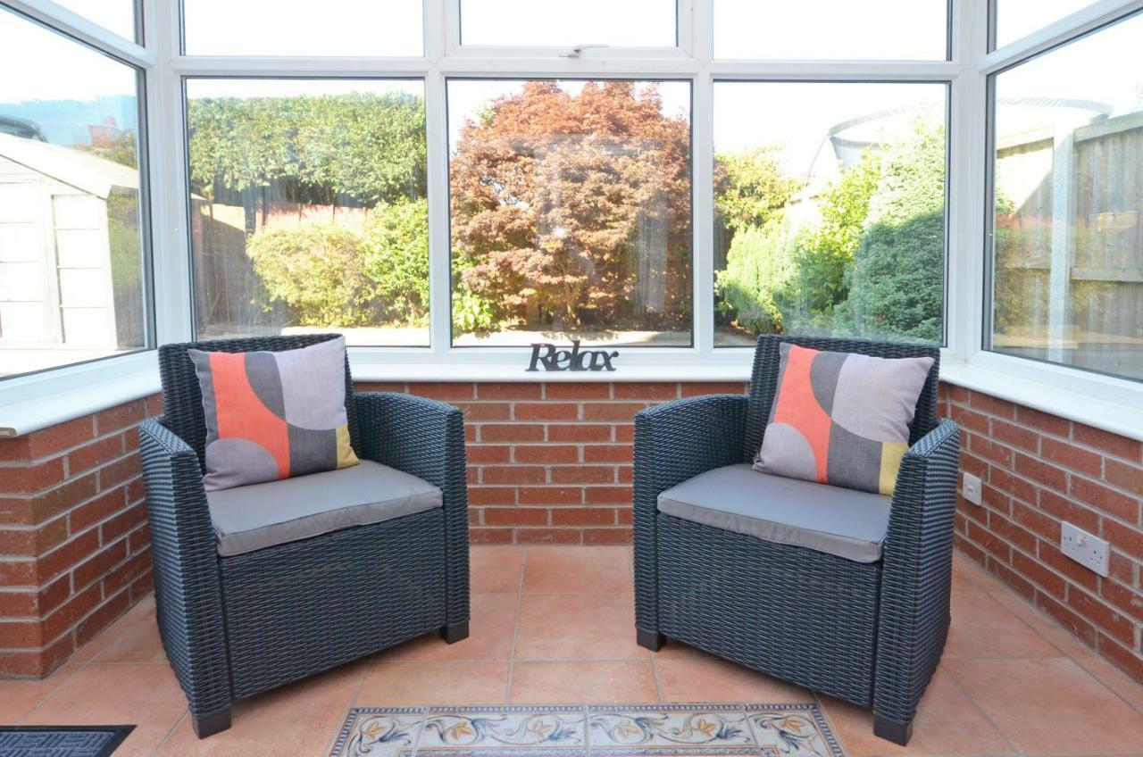 The Croft, North Staffordshire Villa Blythebridge ภายนอก รูปภาพ