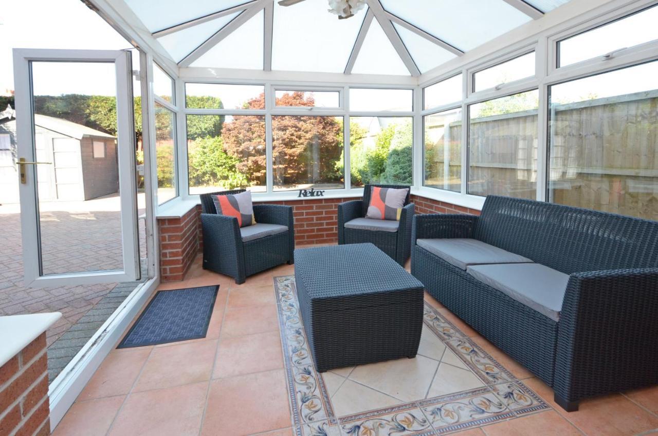 The Croft, North Staffordshire Villa Blythebridge ภายนอก รูปภาพ